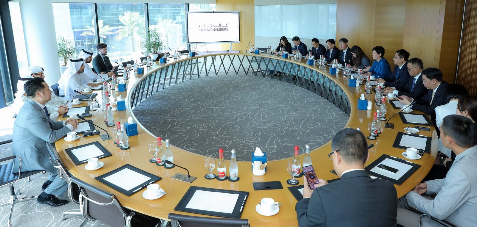 Mohammad Lootah meeting the Chinese Delegation